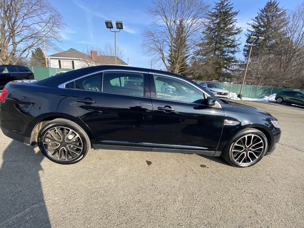 2018 Ford Taurus SEL
