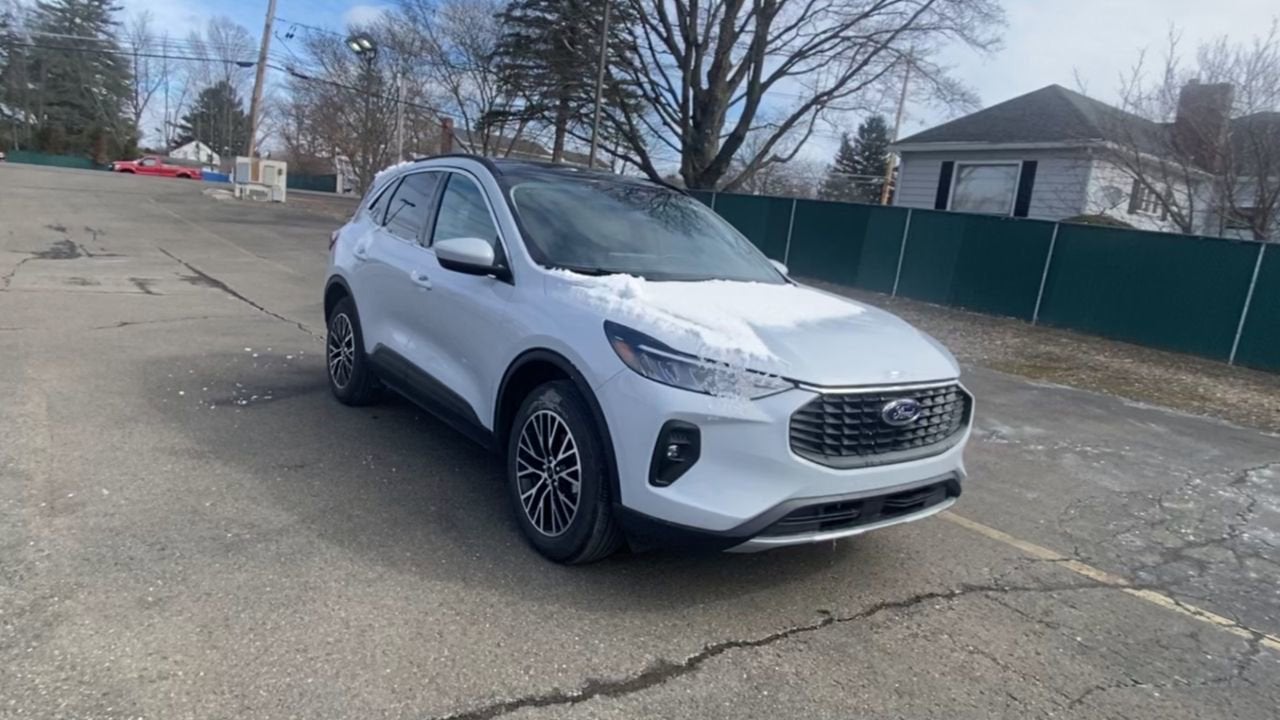 2025 Ford Escape PHEV
