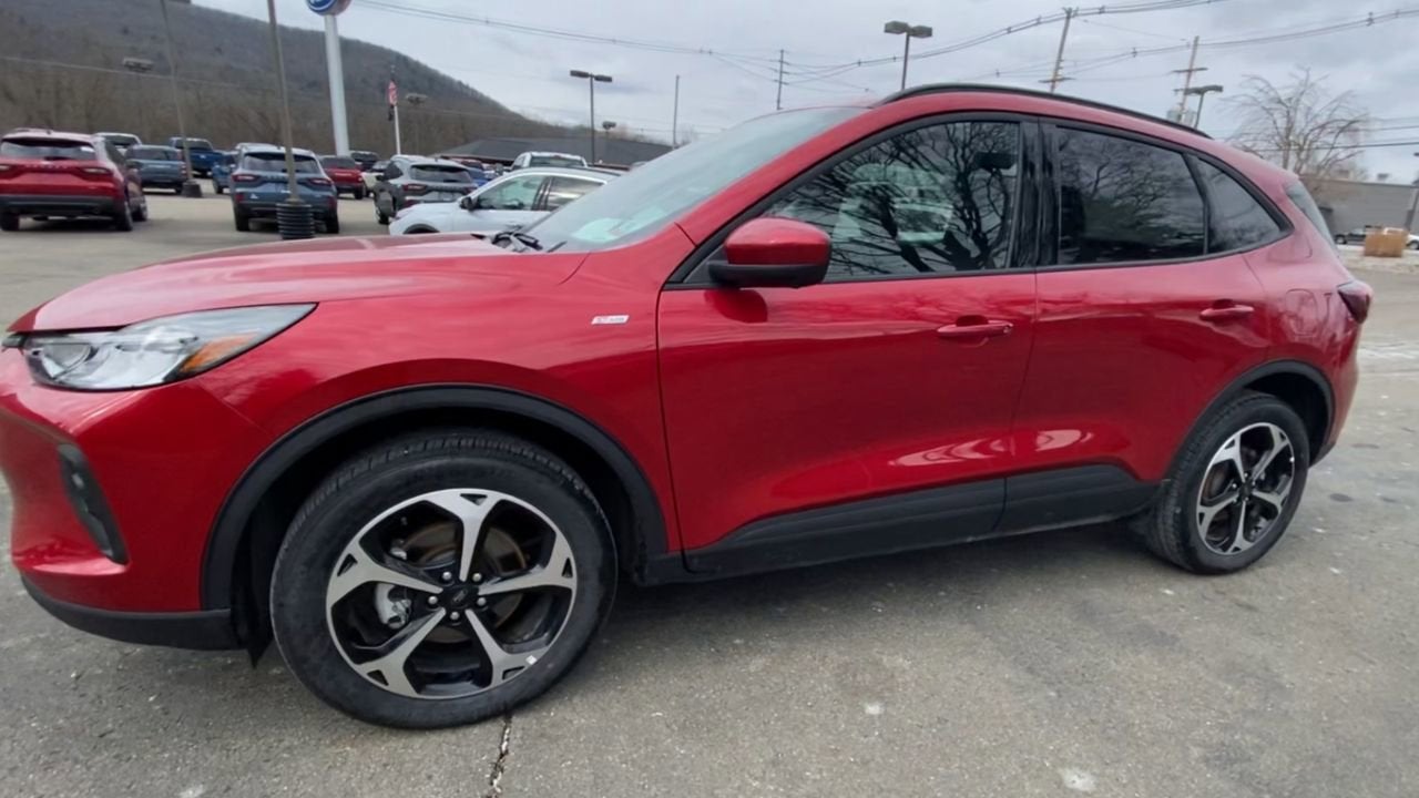 2025 Ford Escape ST-Line Select