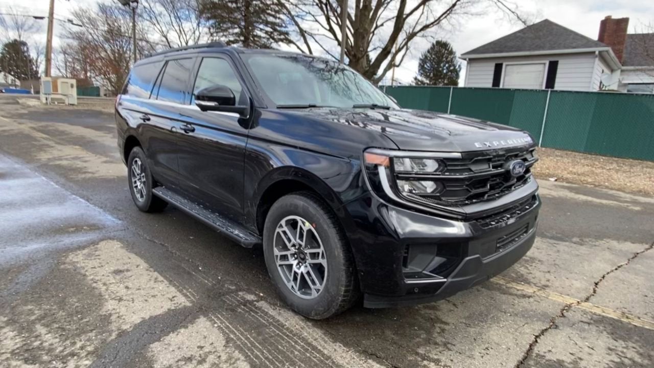 2026 Ford Expedition Active
