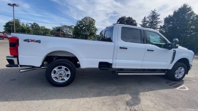 2026 Ford Super Duty F-350 SRW XLT
