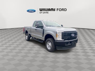 2027 Ford Super Duty F-350 SRW XL