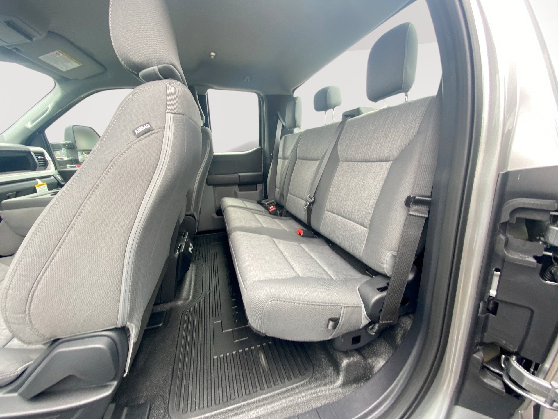 2027 Ford Super Duty F-350 SRW XL