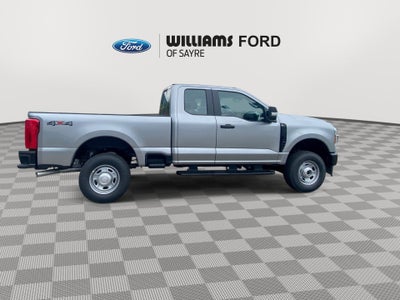 2027 Ford Super Duty F-350 SRW XL