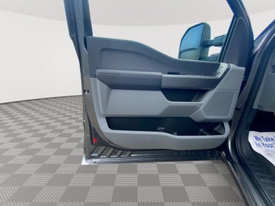 2027 Ford Super Duty F-350 SRW XLT