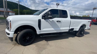2025 Ford Super Duty F-350 SRW XL