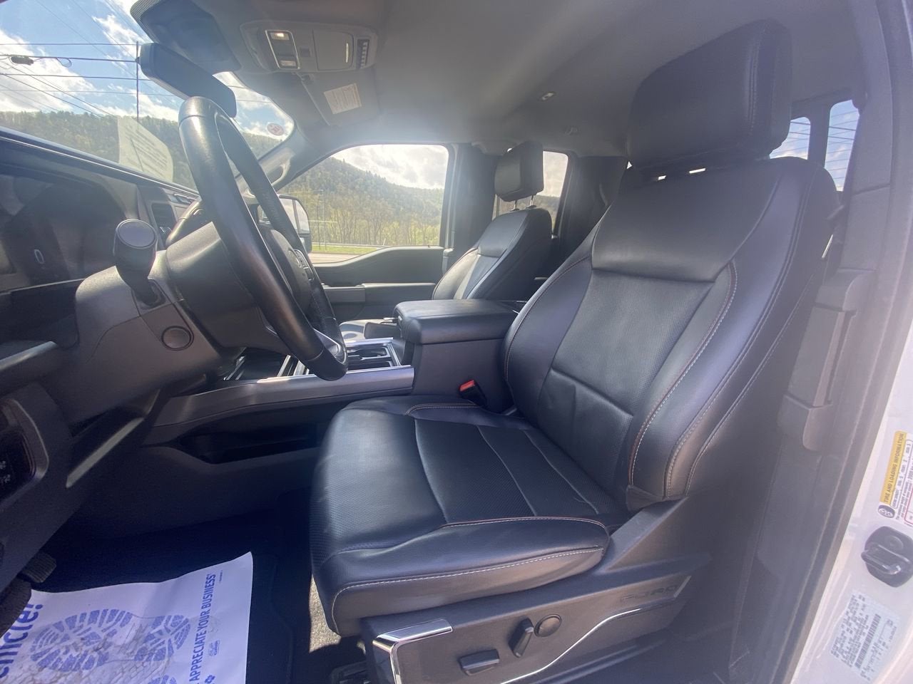2024 Ford Super Duty F-350 SRW LARIAT