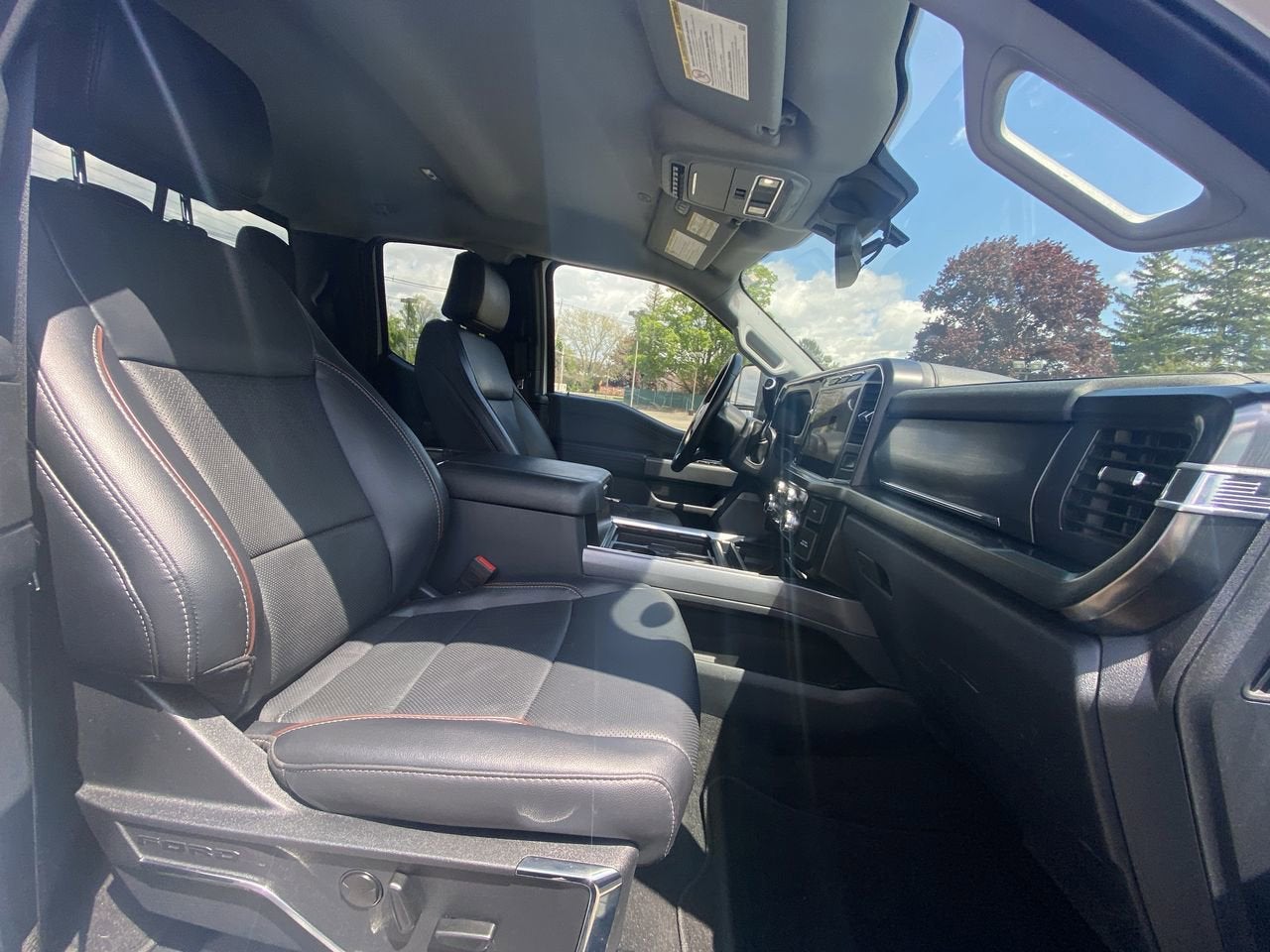 2024 Ford Super Duty F-350 SRW LARIAT