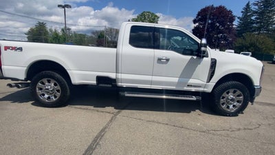 2024 Ford Super Duty F-350 SRW LARIAT