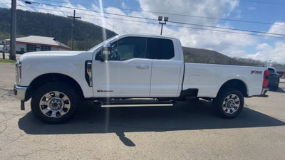 2024 Ford Super Duty F-350 SRW LARIAT
