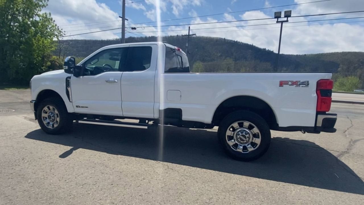 2024 Ford Super Duty F-350 SRW LARIAT