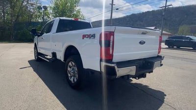 2024 Ford Super Duty F-350 SRW LARIAT