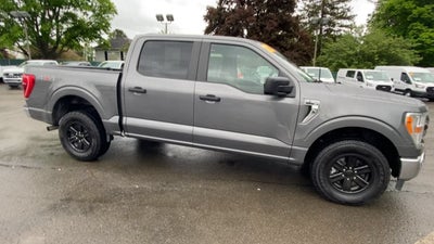 2022 Ford F-150 Base