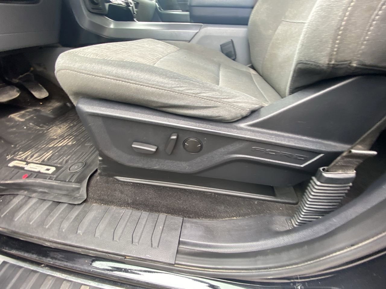 2022 Ford F-150 Base