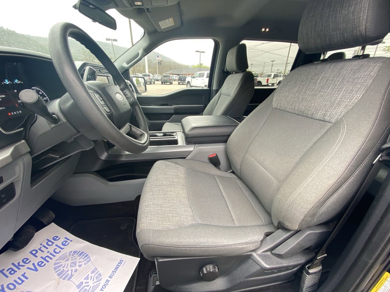 2022 Ford F-150 Base