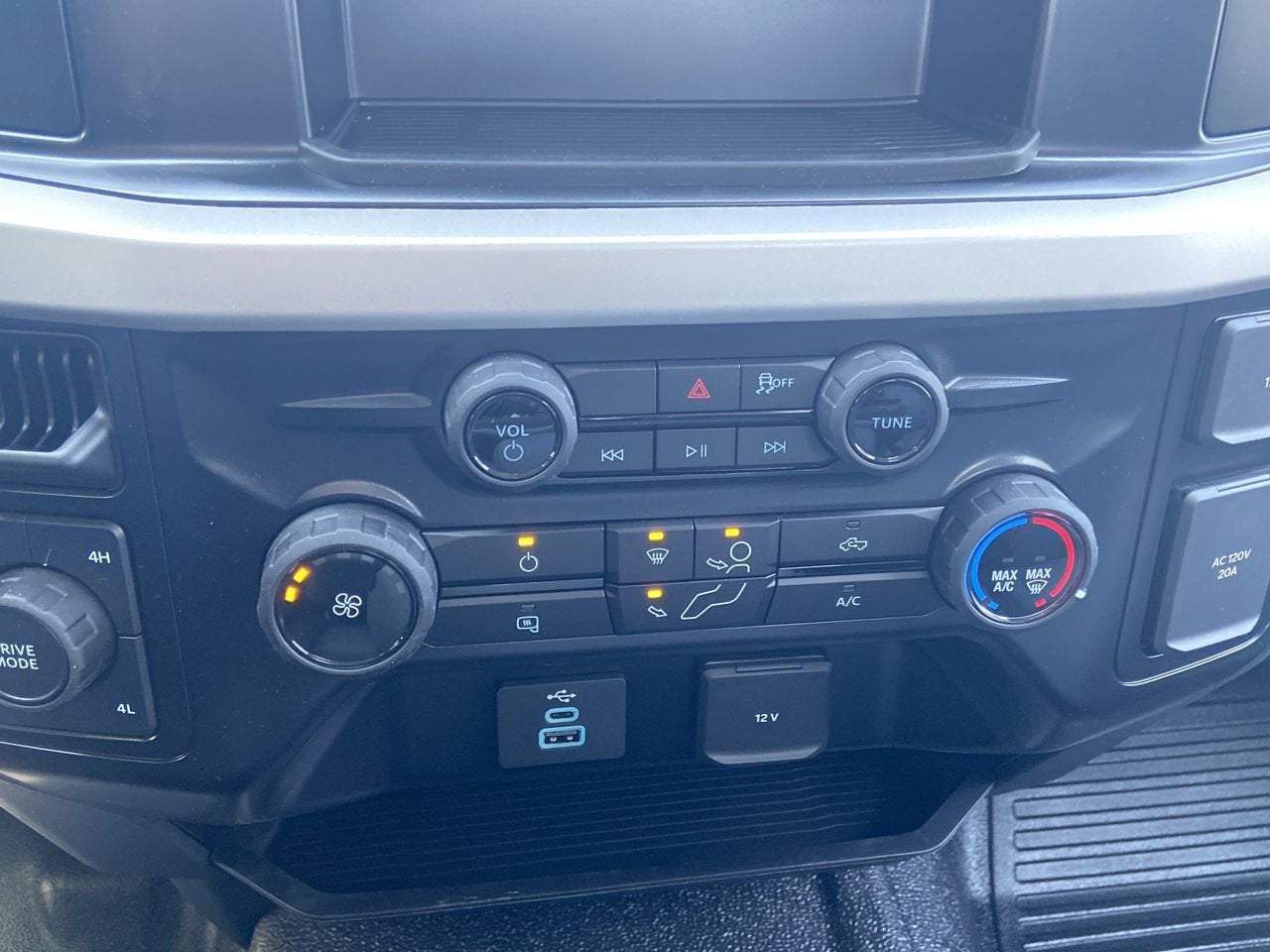 2025 Ford Super Duty F-350 SRW XL