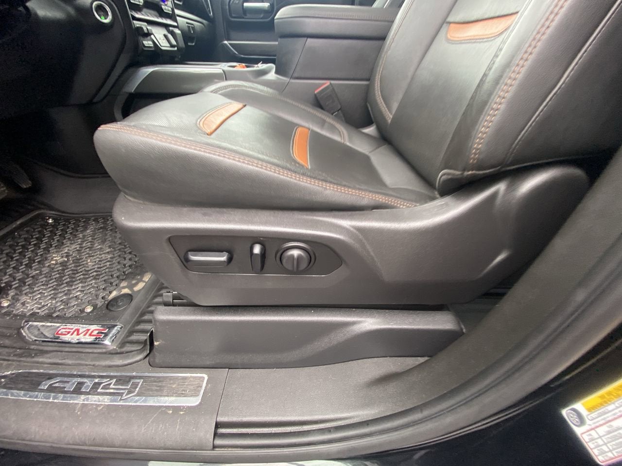 2021 GMC Sierra 1500 AT4