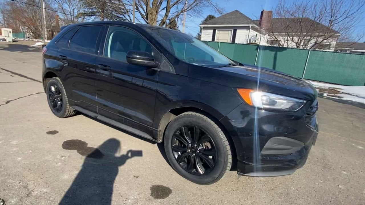 2022 Ford Edge SE