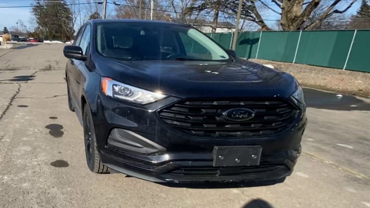 2022 Ford Edge SE