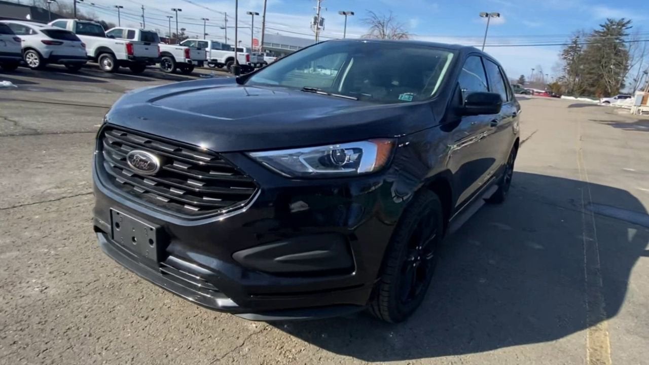 2022 Ford Edge SE