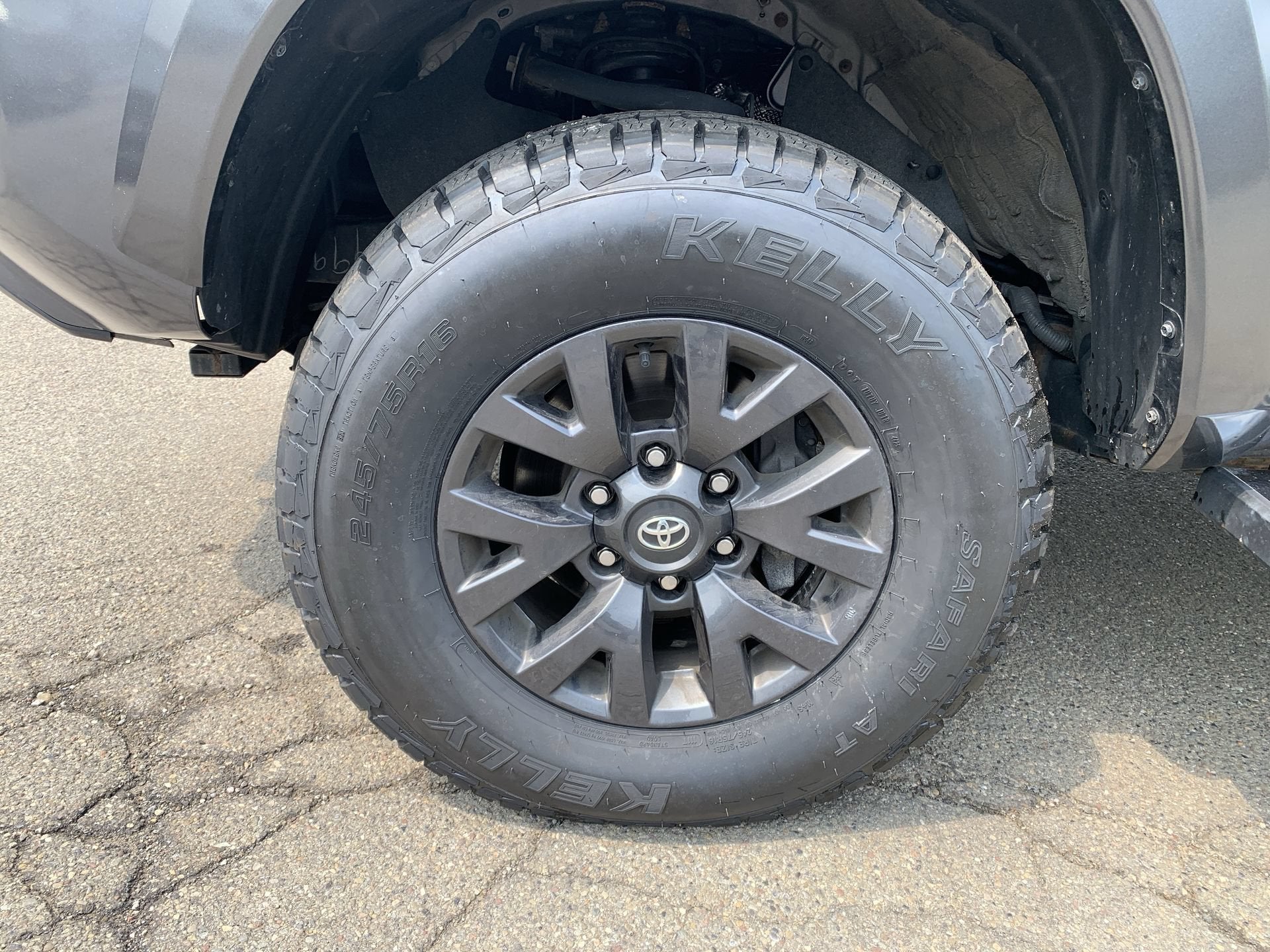 2023 Toyota Tacoma 4WD SR5