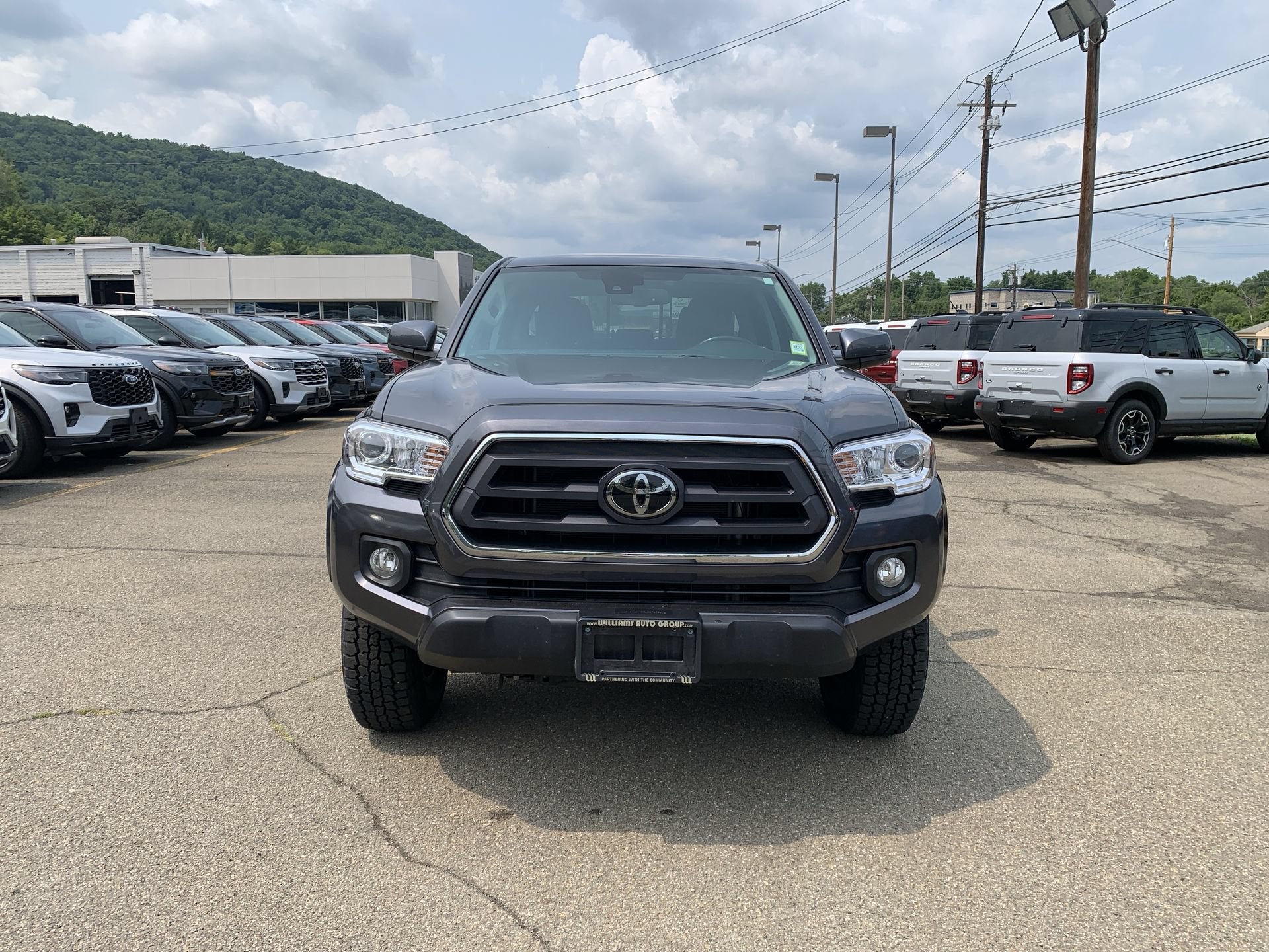 2023 Toyota Tacoma 4WD SR5