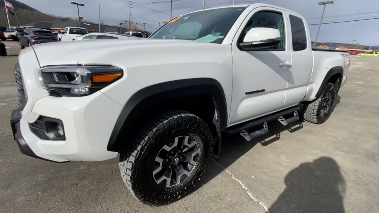 2022 Toyota Tacoma 4WD TRD Off-Road