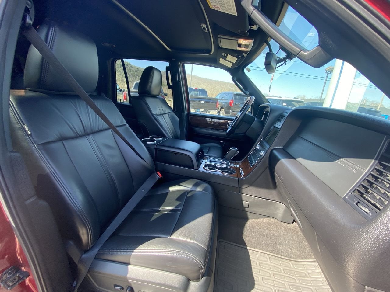 2016 Lincoln Navigator Select