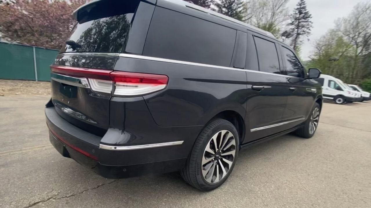 2022 Lincoln Navigator L Reserve