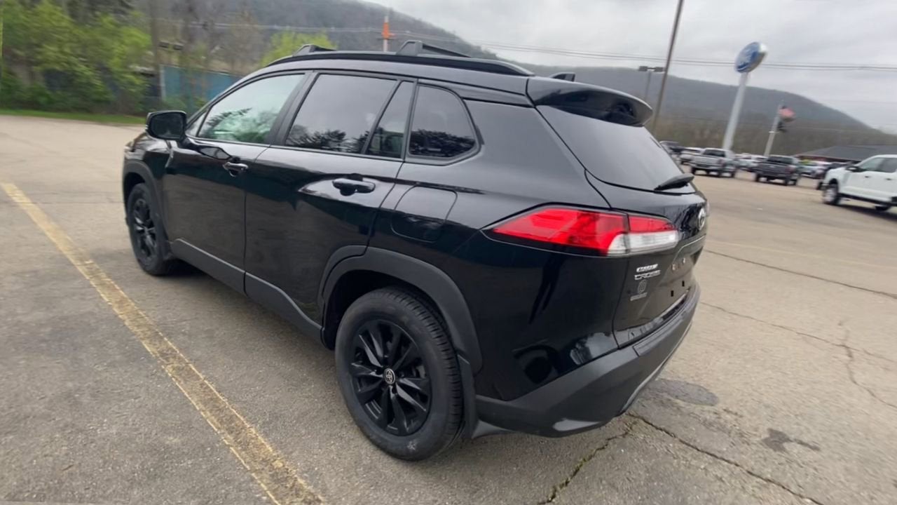 2023 Toyota Corolla Cross LE