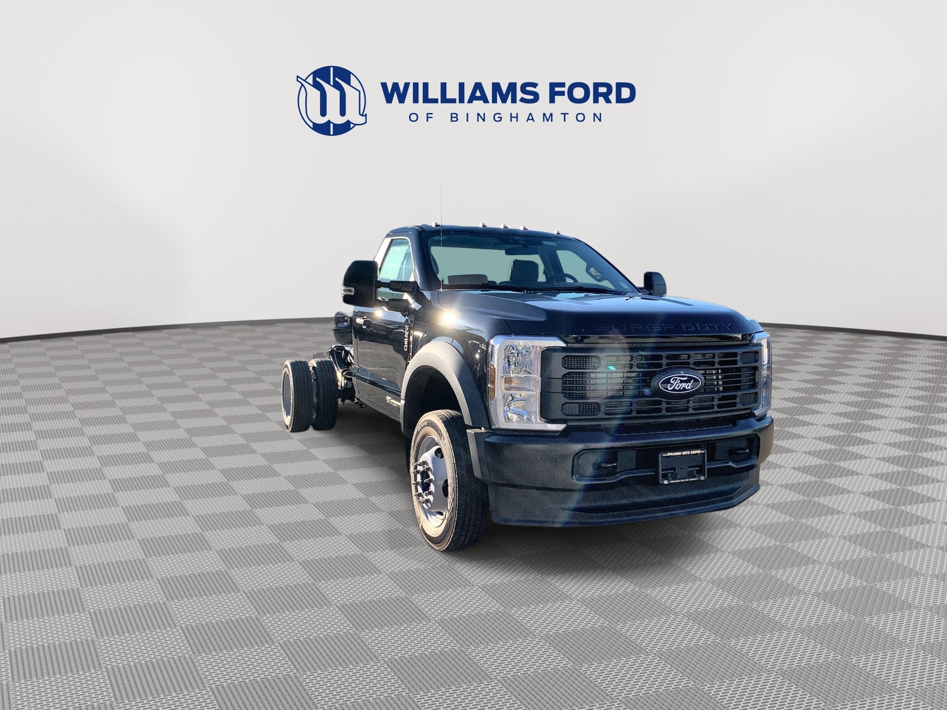 2027 Ford Super Duty F-450 DRW XL