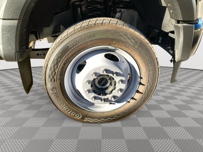 2027 Ford Super Duty F-450 DRW XL