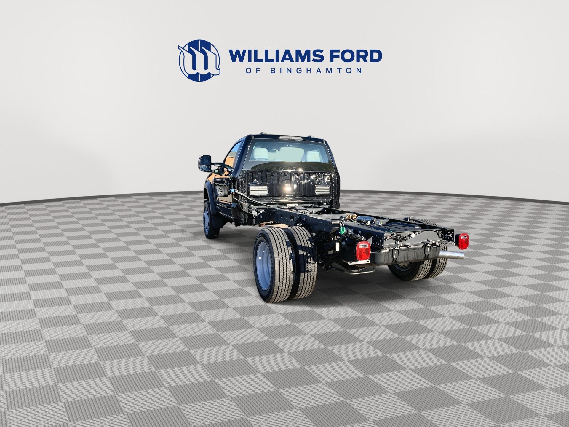 2027 Ford Super Duty F-450 DRW XL