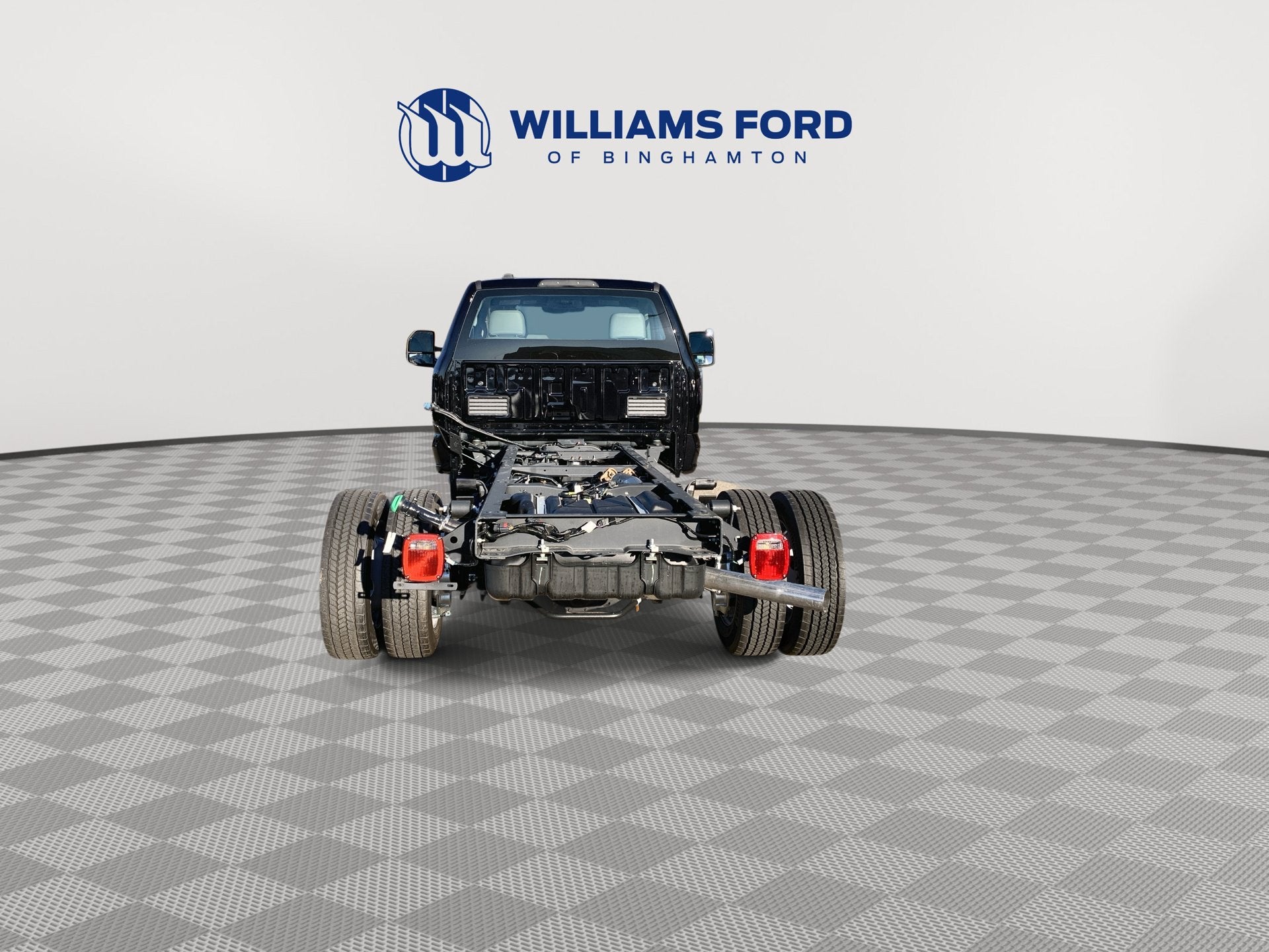 2027 Ford Super Duty F-450 DRW XL