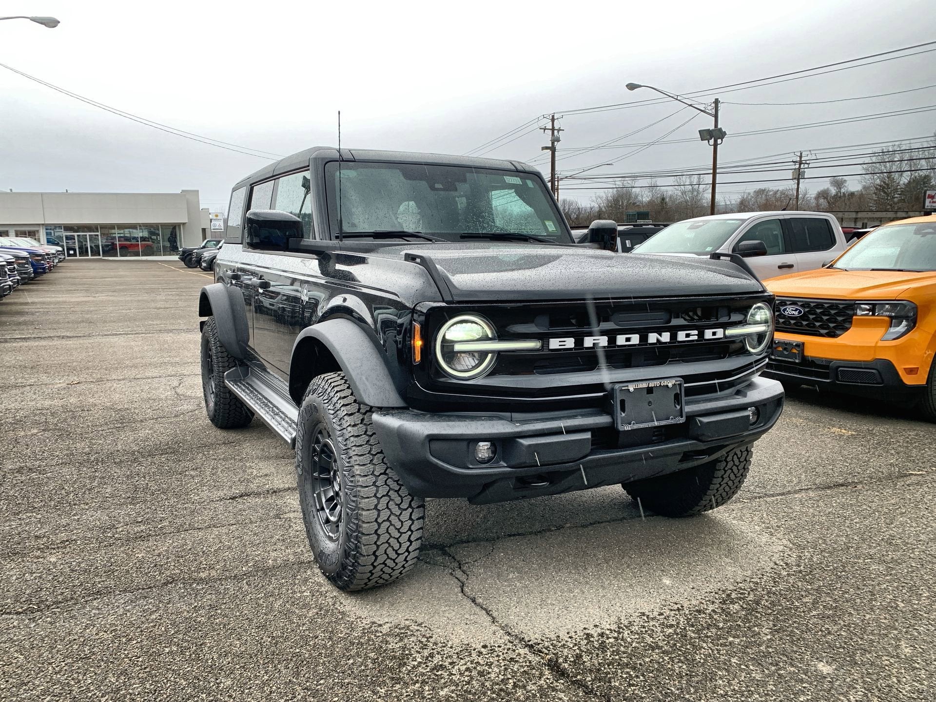 2026 Ford Bronco Outer Banks