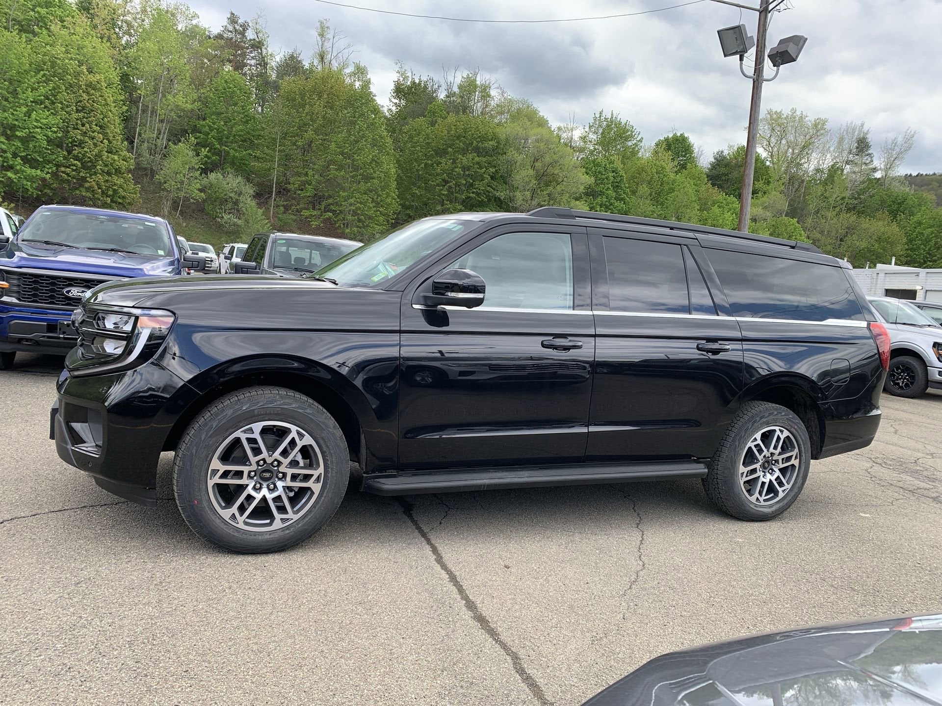 2026 Ford Expedition Max Active