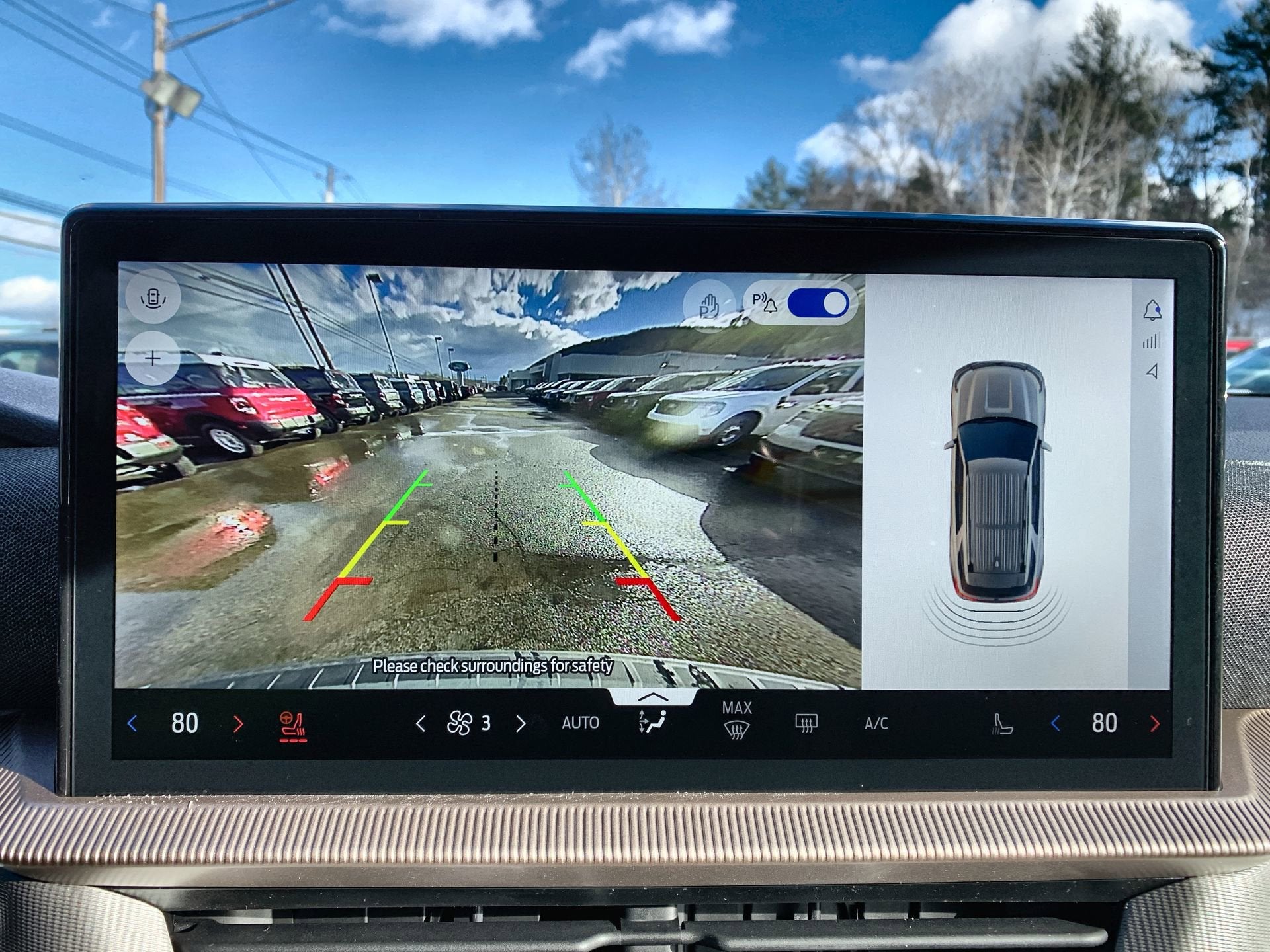 2026 Ford Explorer Active w/100A Pkg