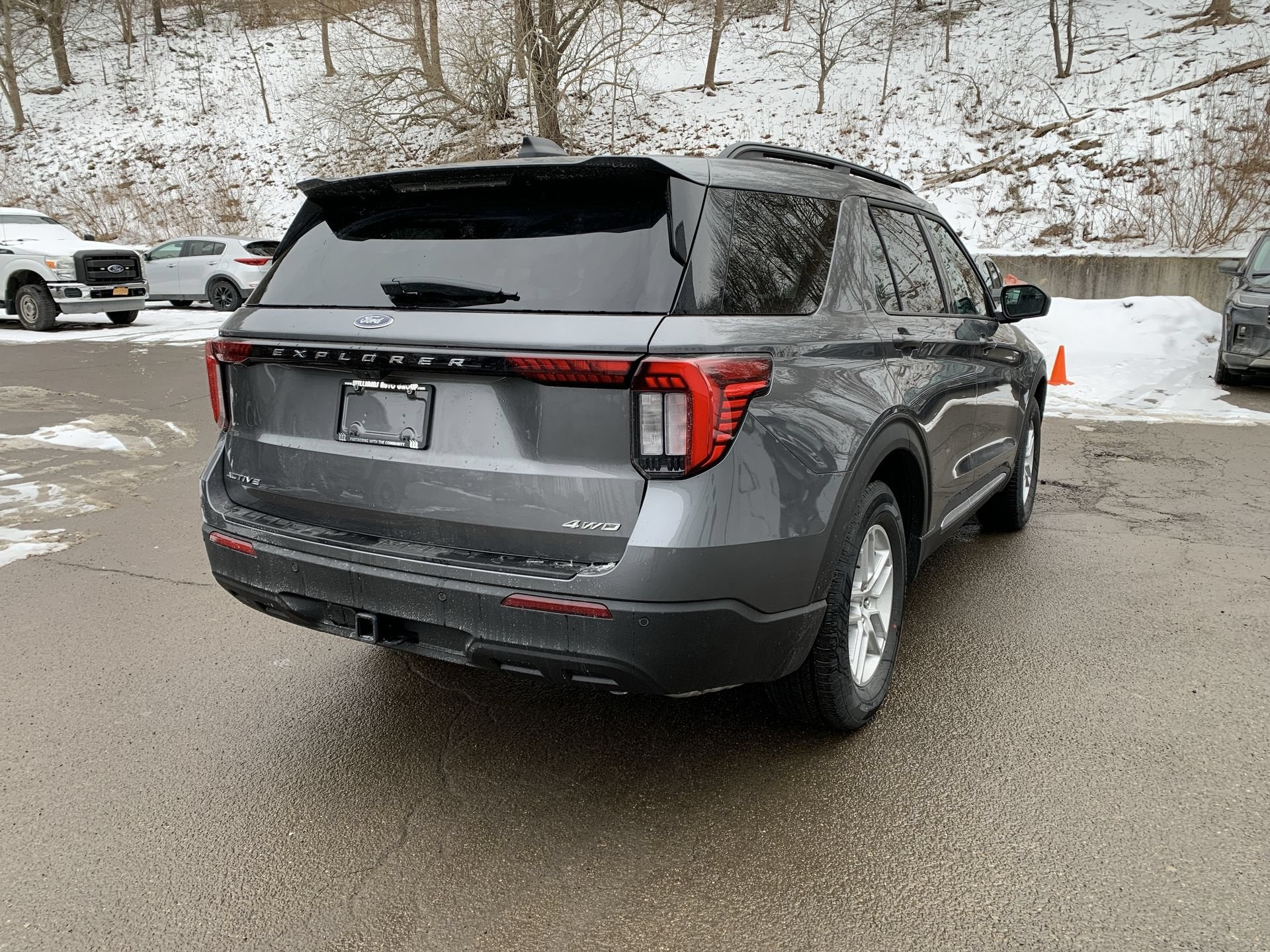 2025 Ford Explorer Active