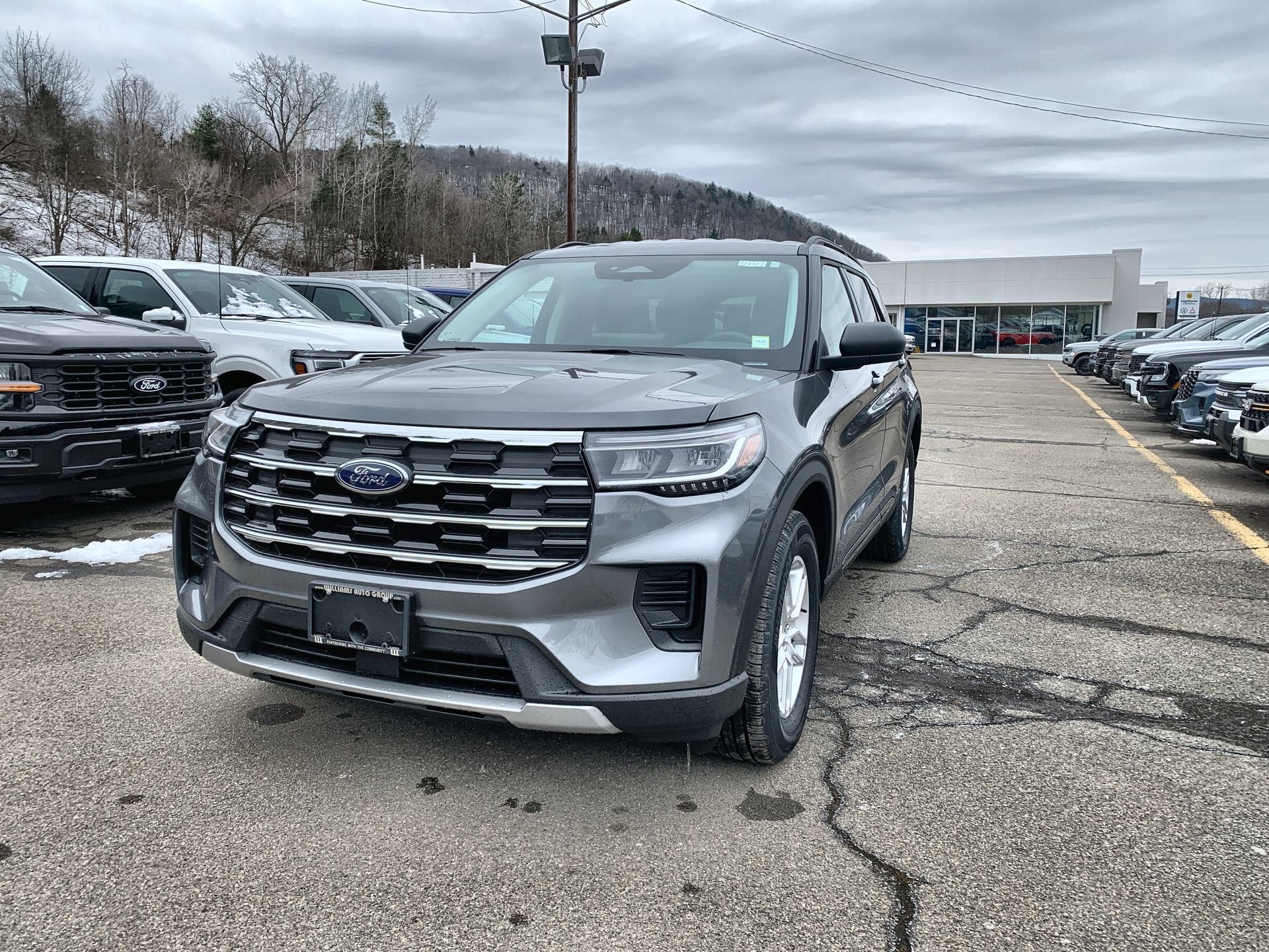 2026 Ford Explorer Active w/200A Pkg