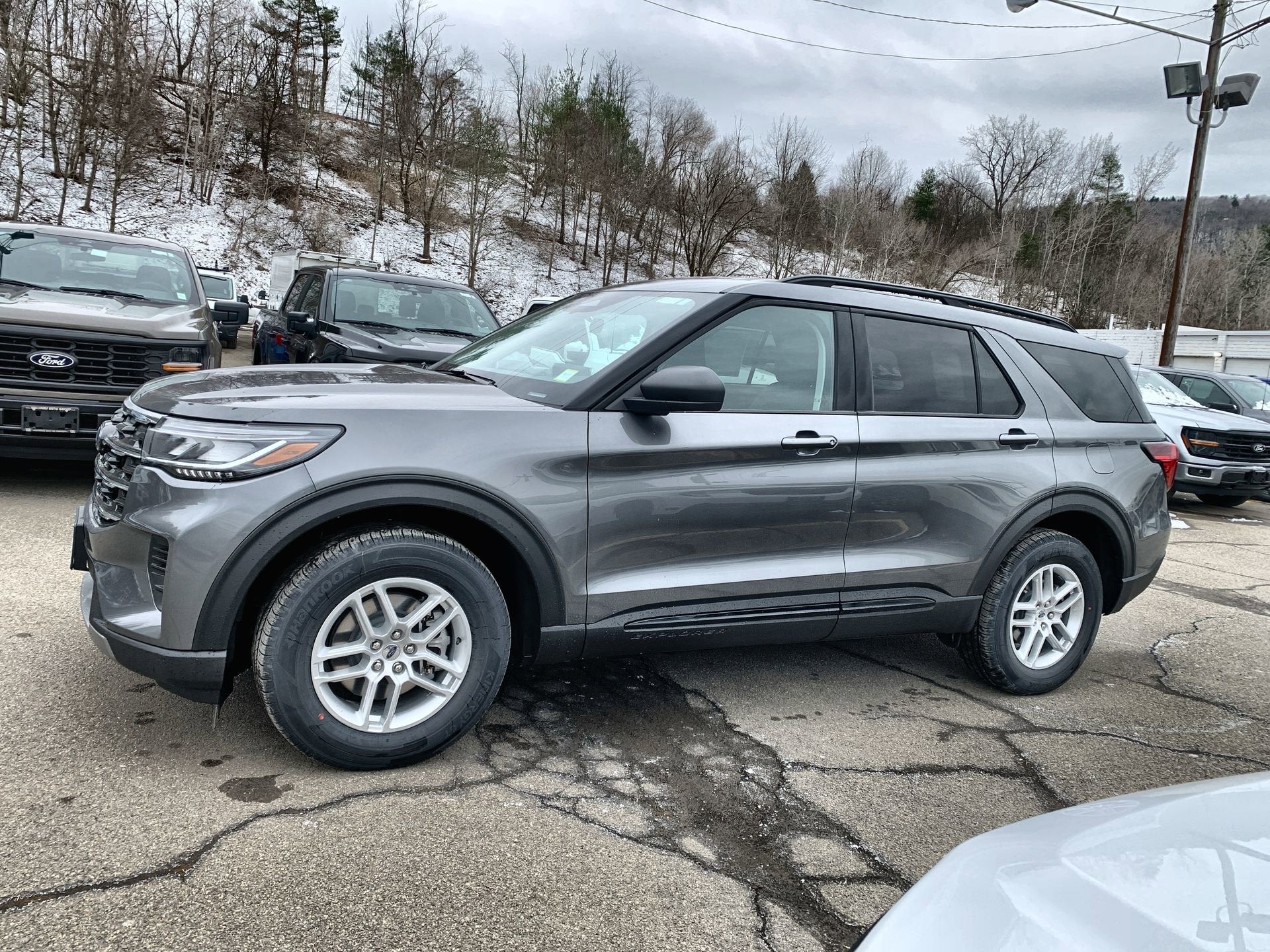 2026 Ford Explorer Active w/200A Pkg