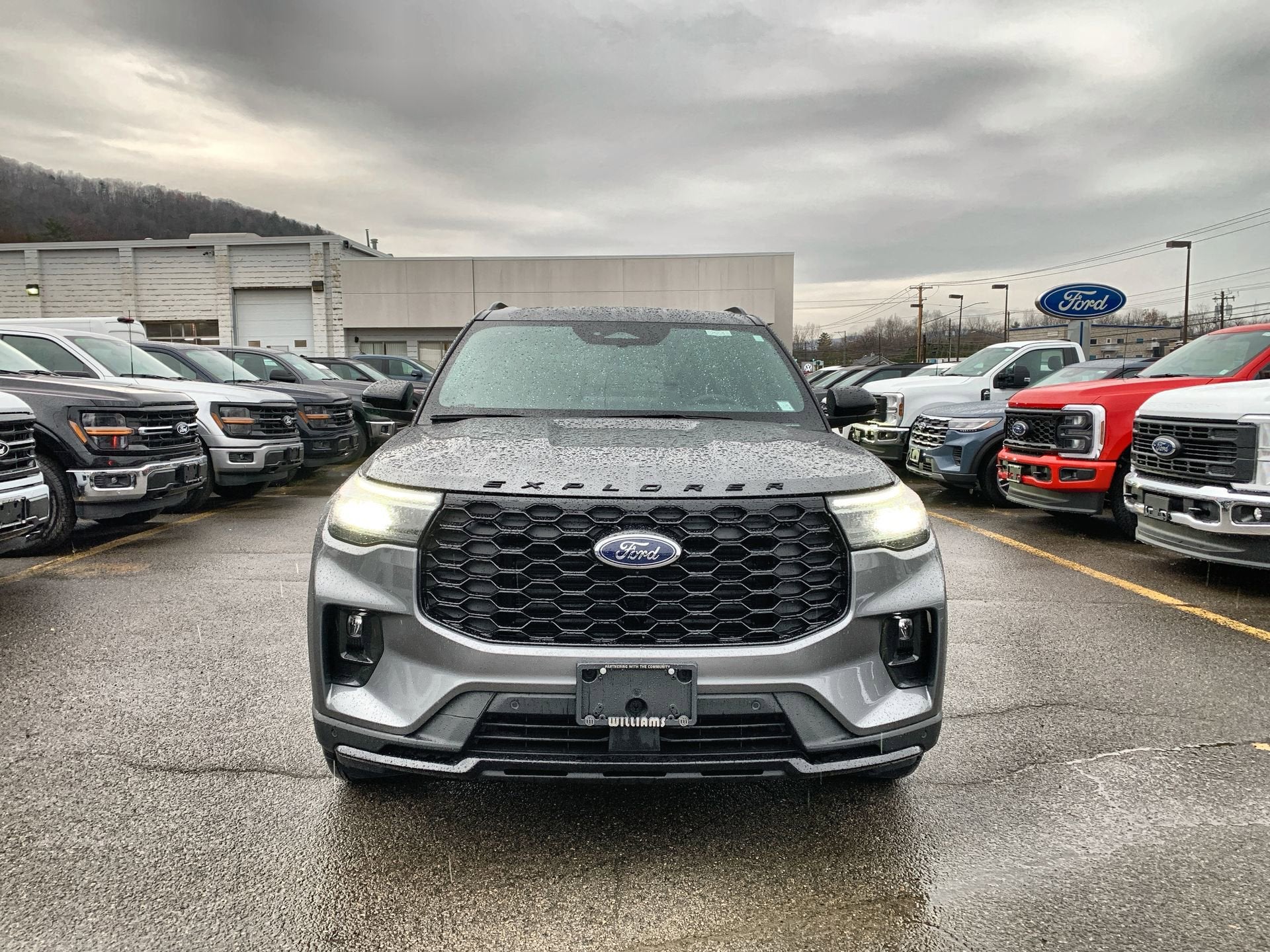 2026 Ford Explorer ST-Line