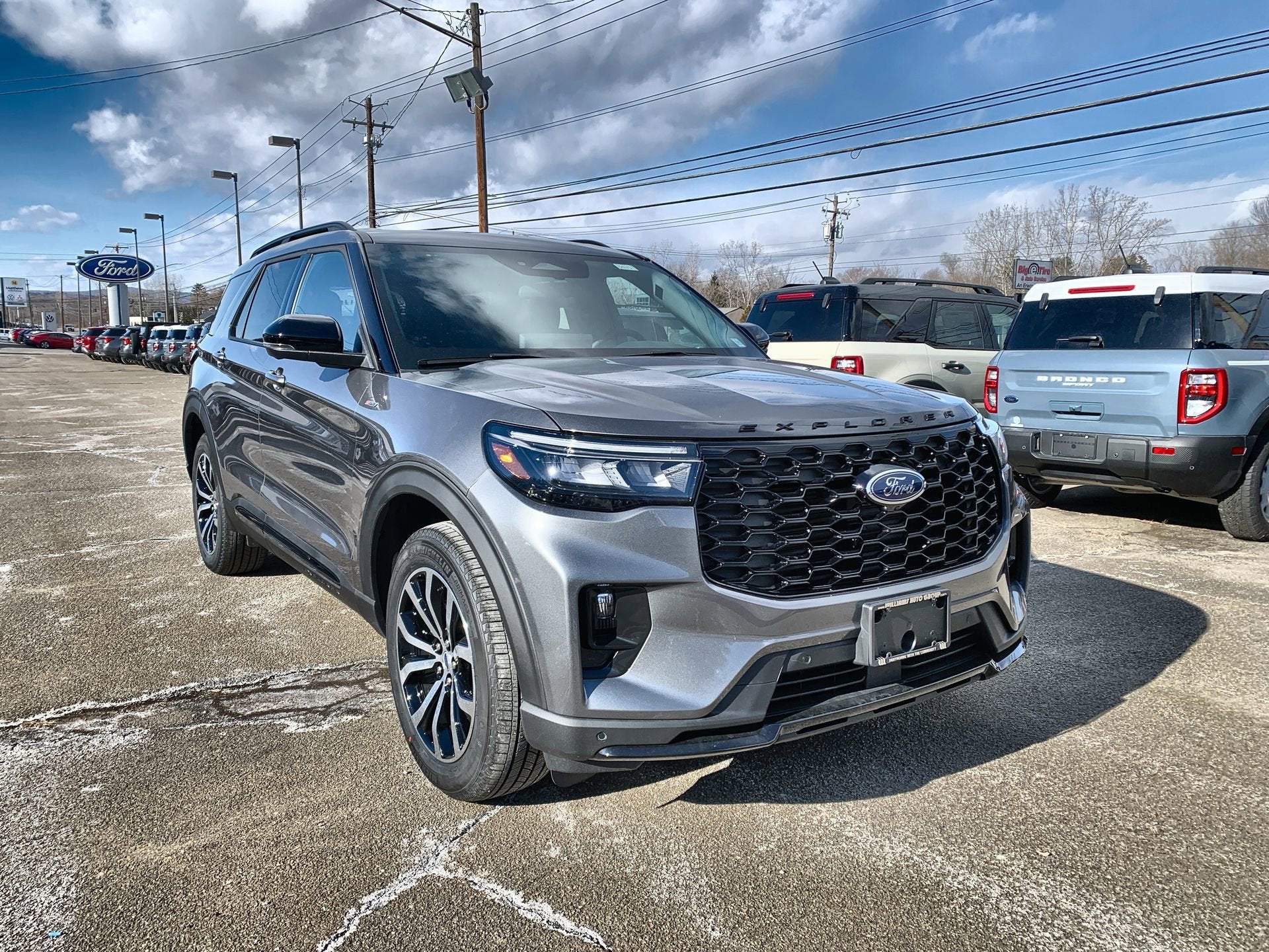 2026 Ford Explorer ST-Line