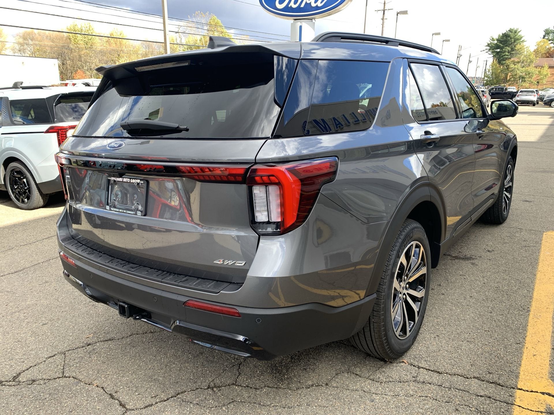 2026 Ford Explorer ST-Line