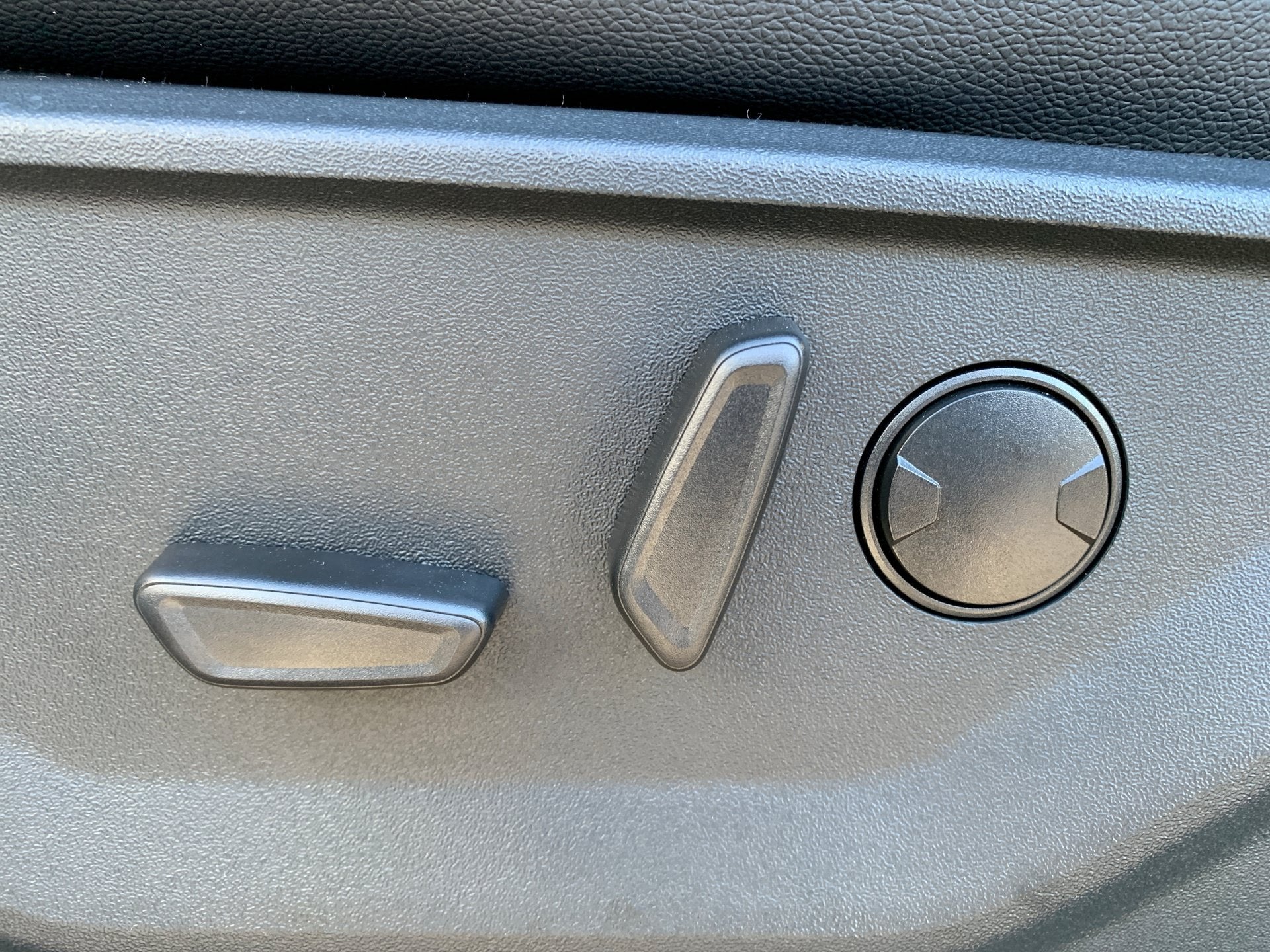 2027 Ford Super Duty F-250 SRW LARIAT