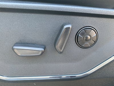 2027 Ford Super Duty F-250 SRW Platinum
