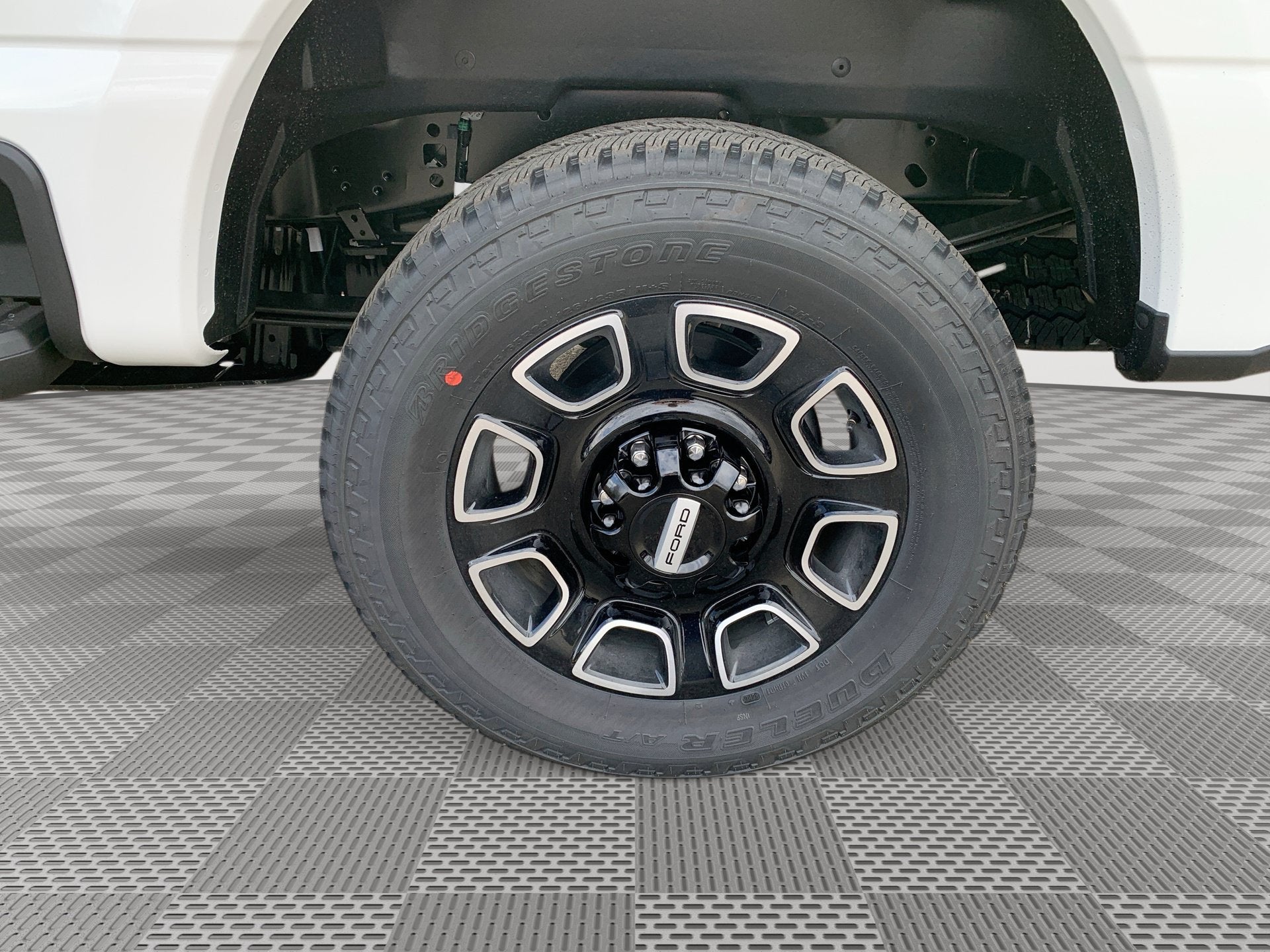 2027 Ford Super Duty F-250 SRW Platinum