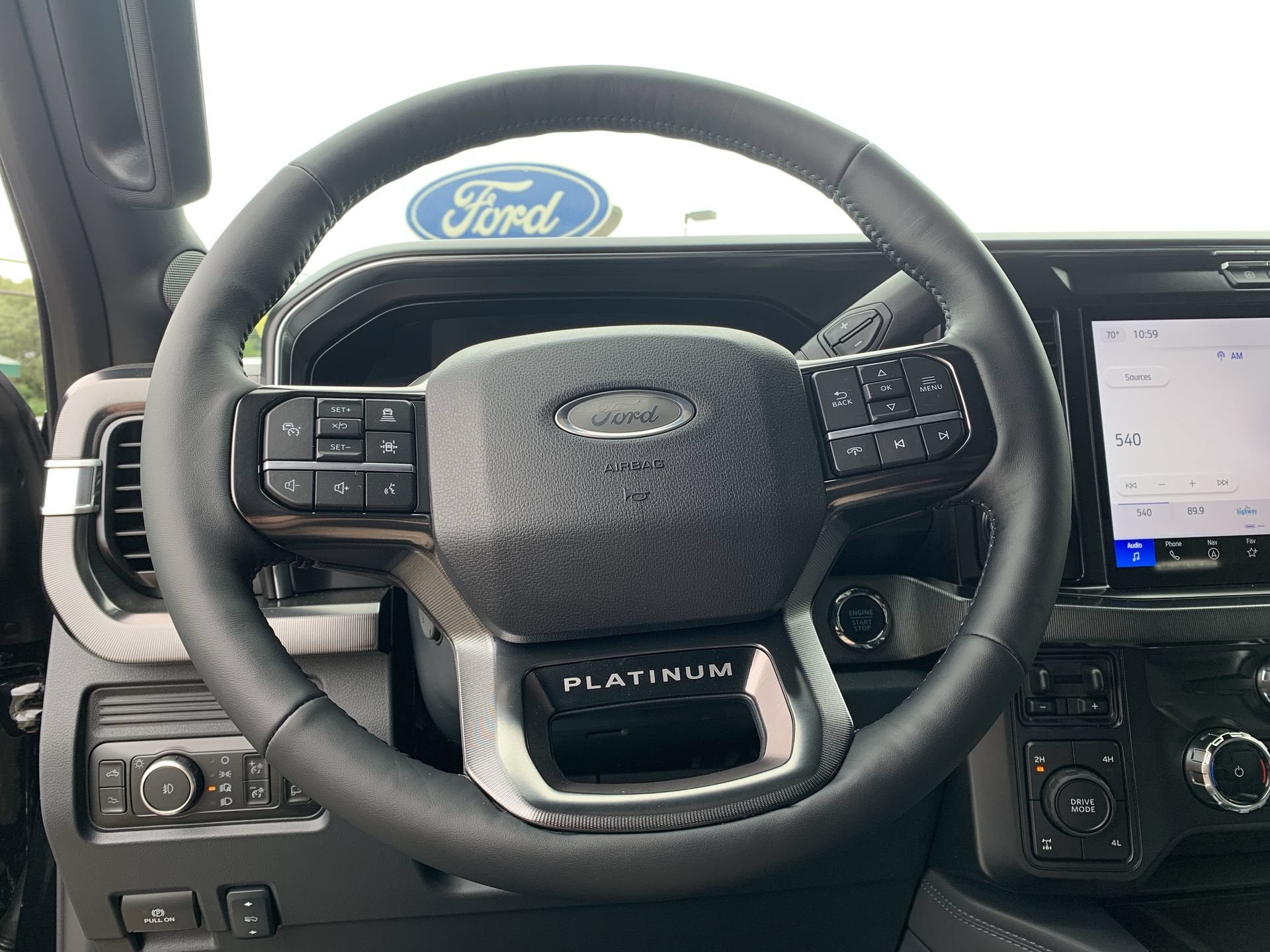 2026 Ford Super Duty F-250 SRW Platinum