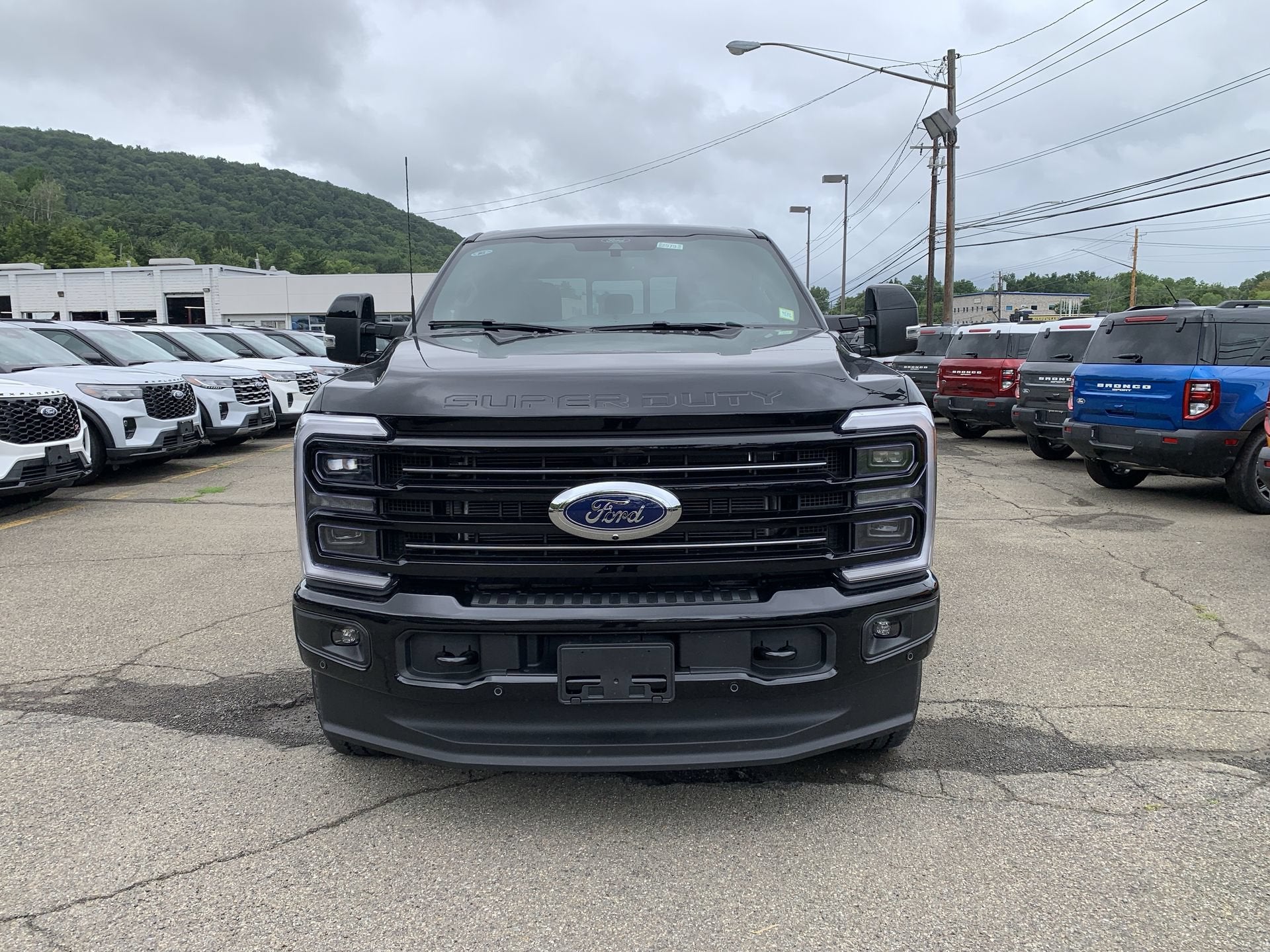 2026 Ford Super Duty F-250 SRW Platinum