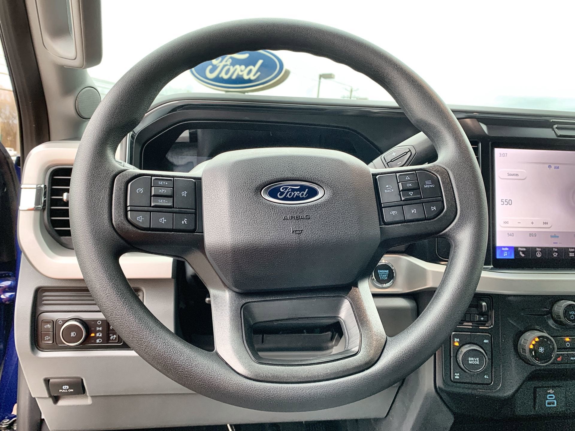 2026 Ford Super Duty F-350 SRW XLT