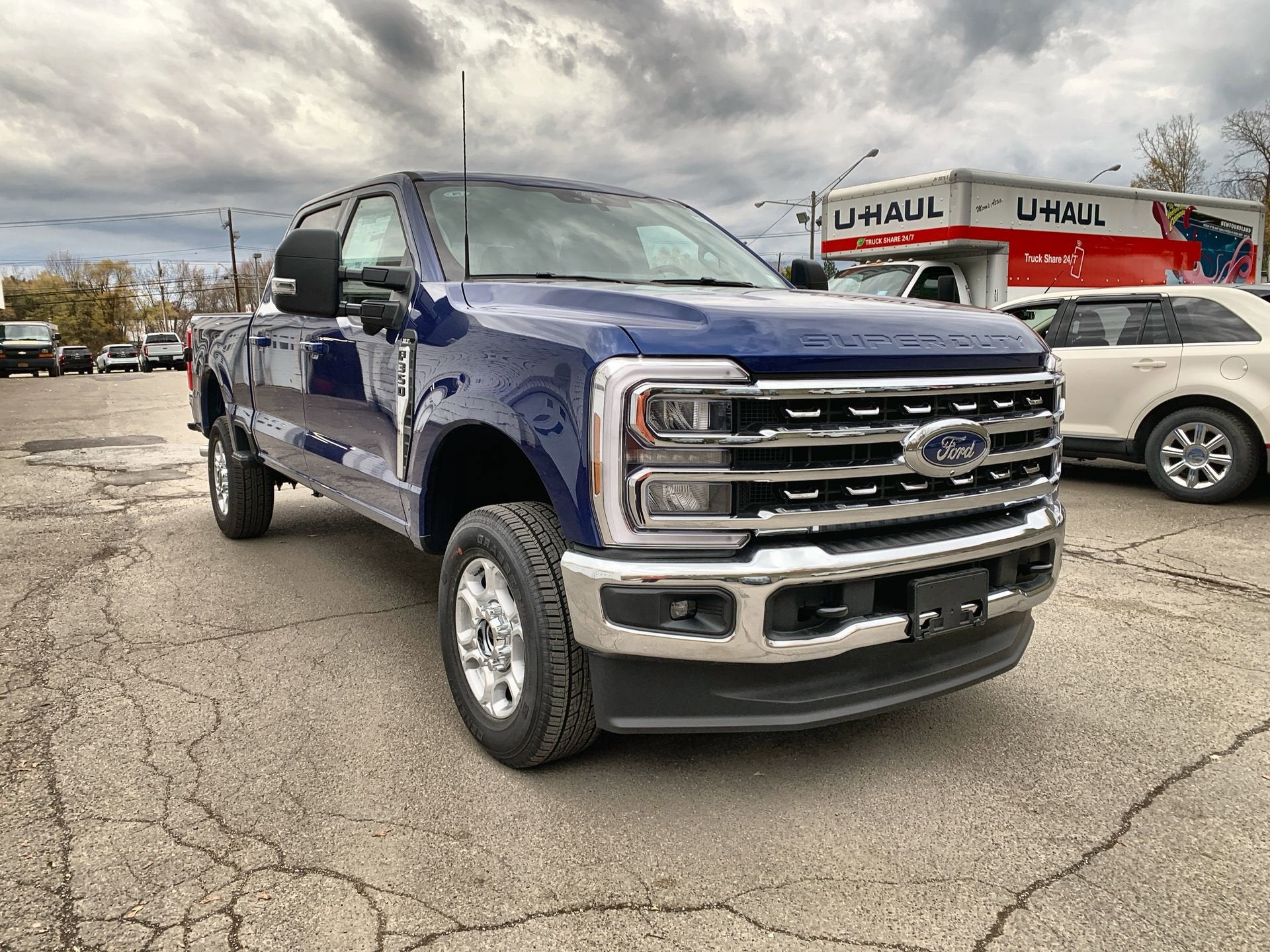 2026 Ford Super Duty F-350 SRW XLT